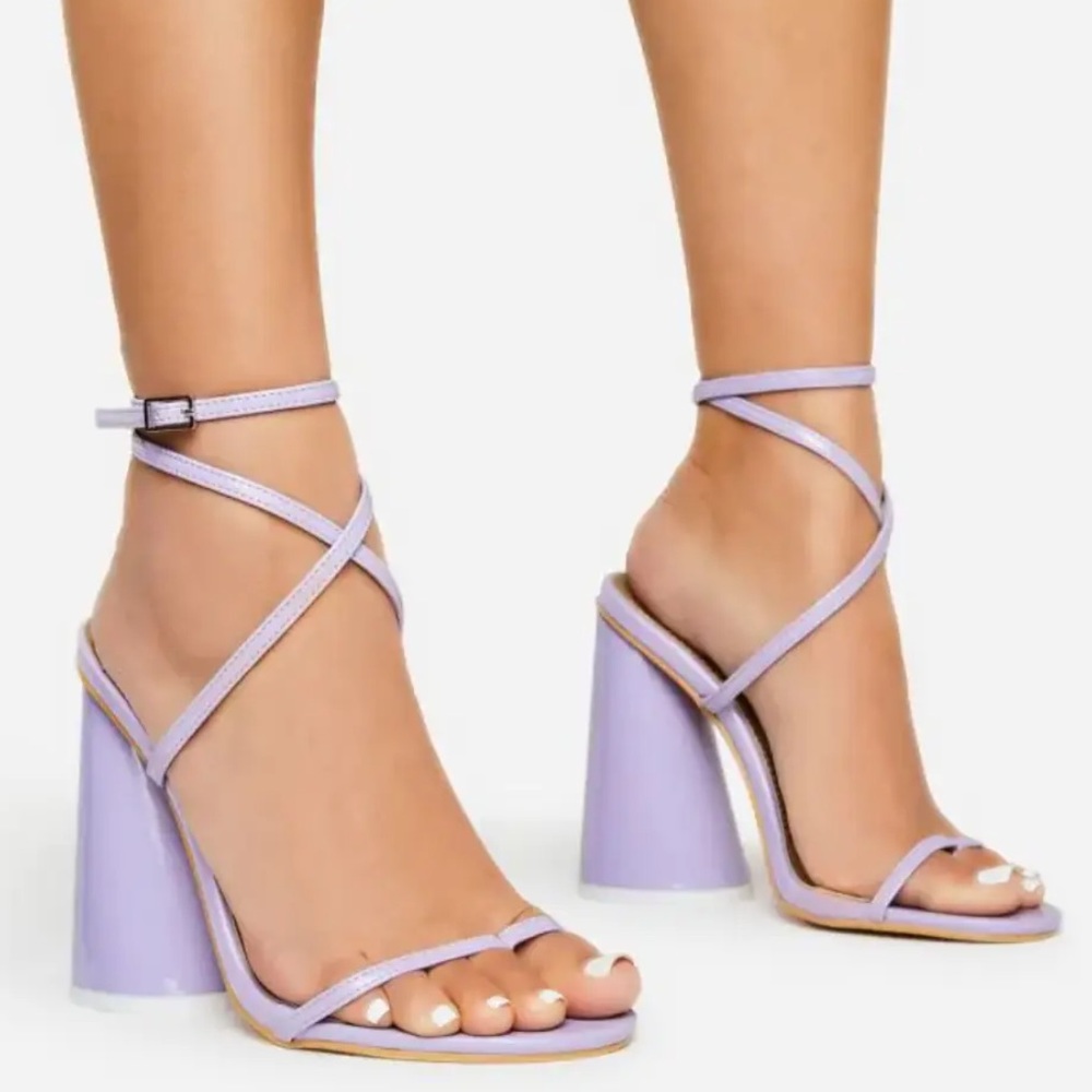 Ego Statement Block Heel 8 EUC
